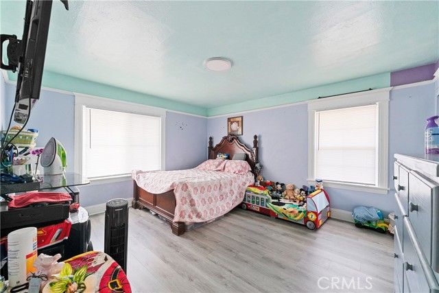 1665 Arlington, Los Angeles, CA 90019