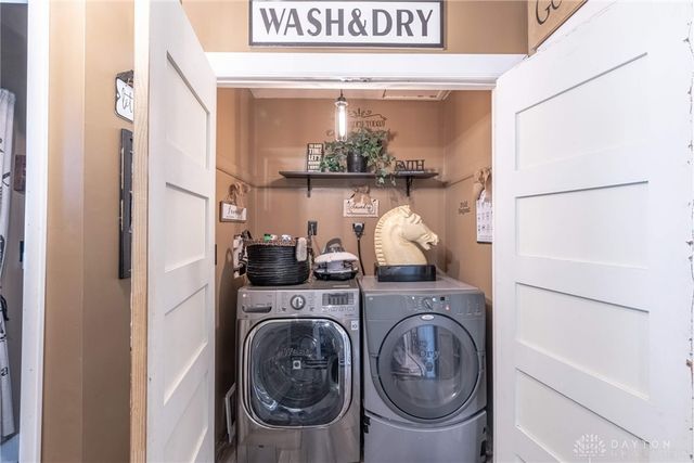 1015 W Lytle 5 Points Road, Springboro, OH 45066