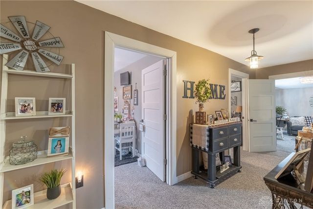 1015 W Lytle 5 Points Road, Springboro, OH 45066