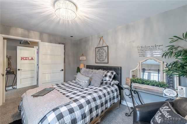 1015 W Lytle 5 Points Road, Springboro, OH 45066