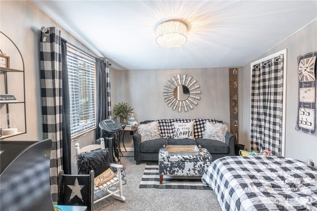 1015 W Lytle 5 Points Road, Springboro, OH 45066