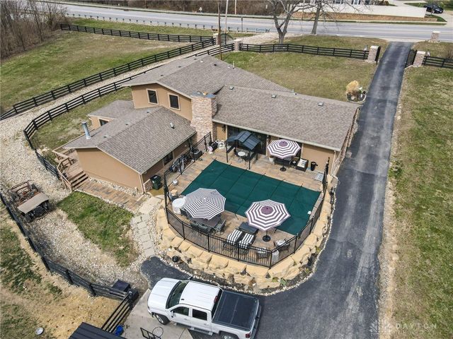 1015 W Lytle 5 Points Road, Springboro, OH 45066