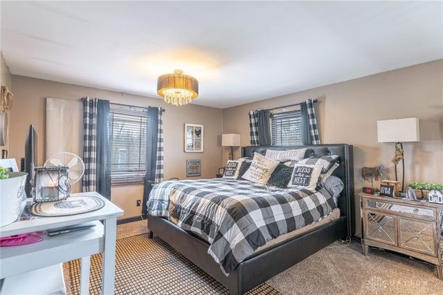 1015 W Lytle 5 Points Road, Springboro, OH 45066