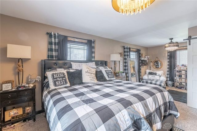 1015 W Lytle 5 Points Road, Springboro, OH 45066