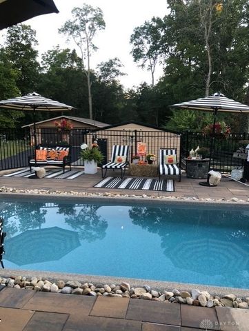 1015 W Lytle 5 Points Road, Springboro, OH 45066