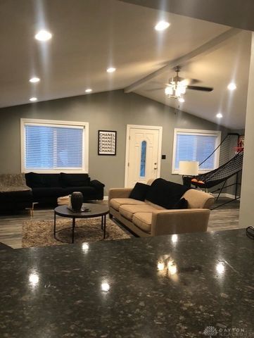 1015 W Lytle 5 Points Road, Springboro, OH 45066