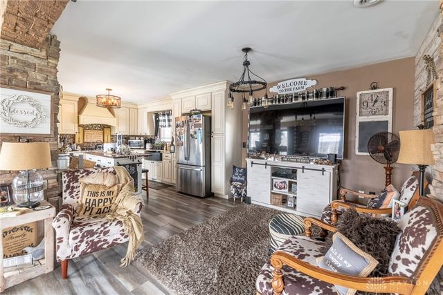 1015 W Lytle 5 Points Road, Springboro, OH 45066