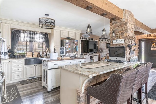 1015 W Lytle 5 Points Road, Springboro, OH 45066