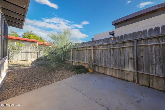 4370 N Hansa Place, Tucson, AZ 85705
