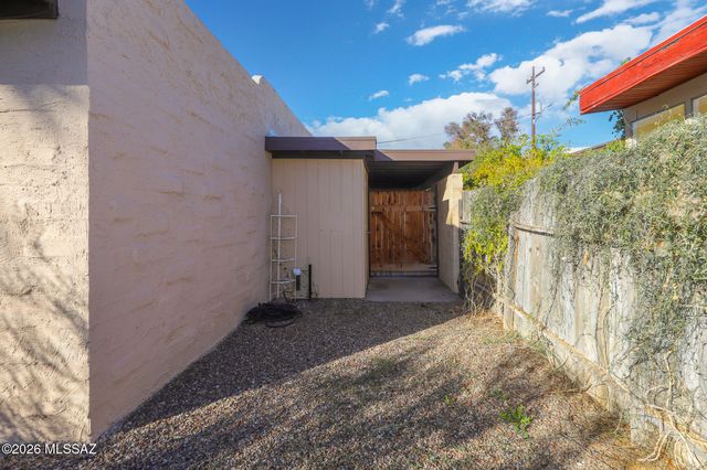 4370 N Hansa Place, Tucson, AZ 85705