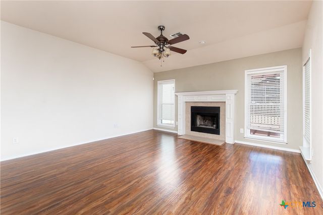 301 Buckskin Trail, Harker Heights, TX 76548