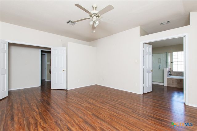 301 Buckskin Trail, Harker Heights, TX 76548