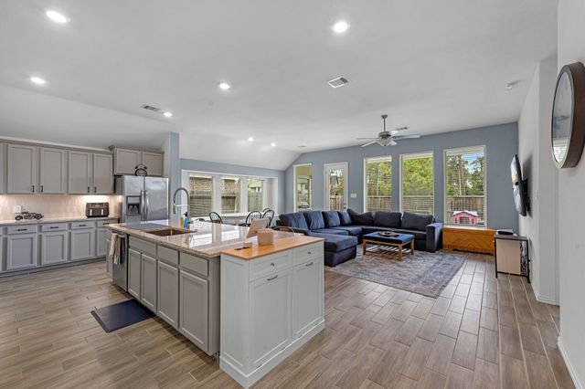 21755 N Enchanted Rock Drive, Porter, TX 77365