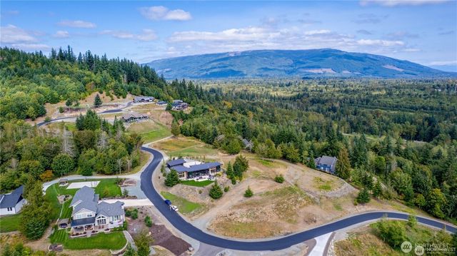 7583 Avalon Heights Way, Sedro Woolley, WA 98284
