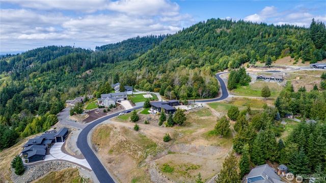 7583 Avalon Heights Way, Sedro Woolley, WA 98284