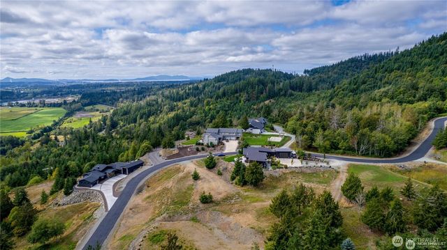 7583 Avalon Heights Way, Sedro Woolley, WA 98284