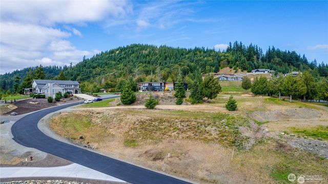 7583 Avalon Heights Way, Sedro Woolley, WA 98284