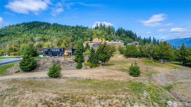 7583 Avalon Heights Way, Sedro Woolley, WA 98284