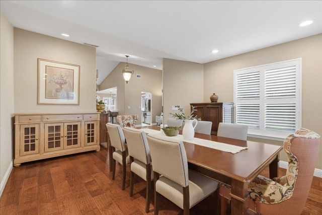 505 Wallingford Ln, Folsom, CA 95630