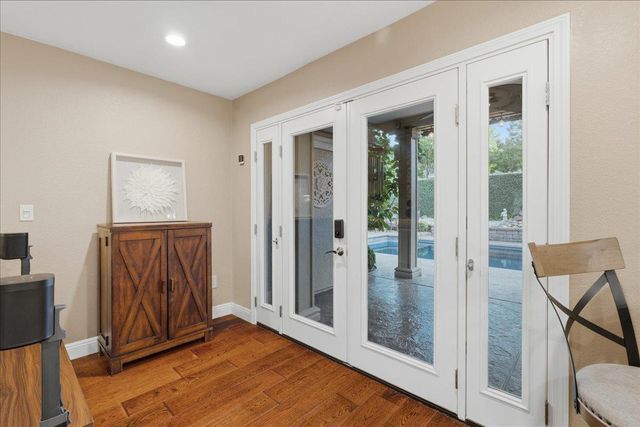 505 Wallingford Ln, Folsom, CA 95630