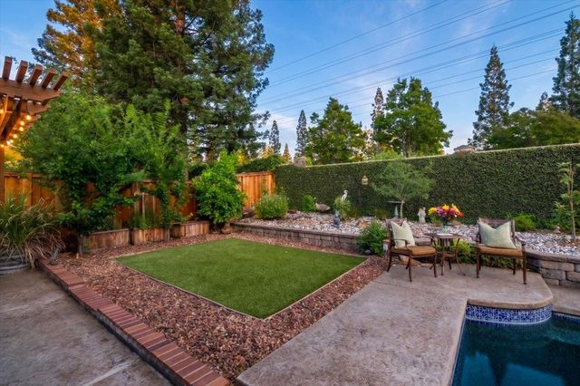 505 Wallingford Ln, Folsom, CA 95630
