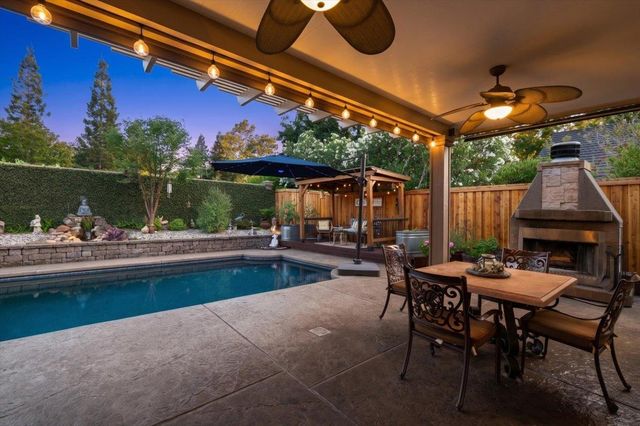 505 Wallingford Ln, Folsom, CA 95630