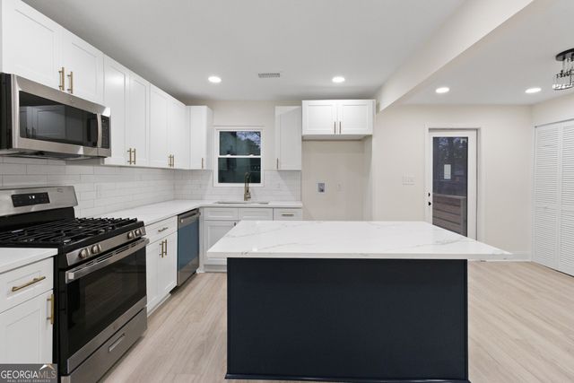 4134 Hanes Drive, Decatur, GA 30035