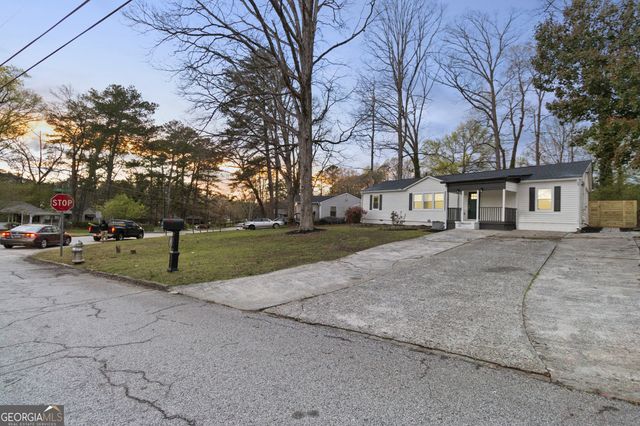 4134 Hanes Drive, Decatur, GA 30035