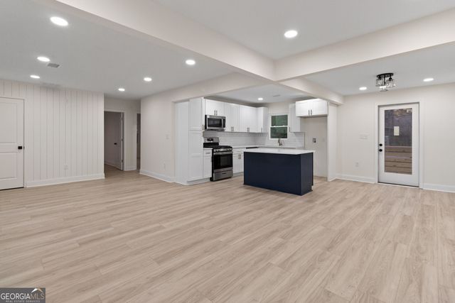 4134 Hanes Drive, Decatur, GA 30035