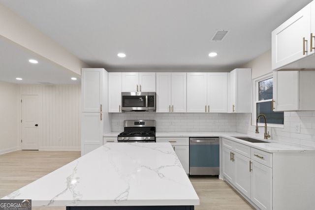 4134 Hanes Drive, Decatur, GA 30035