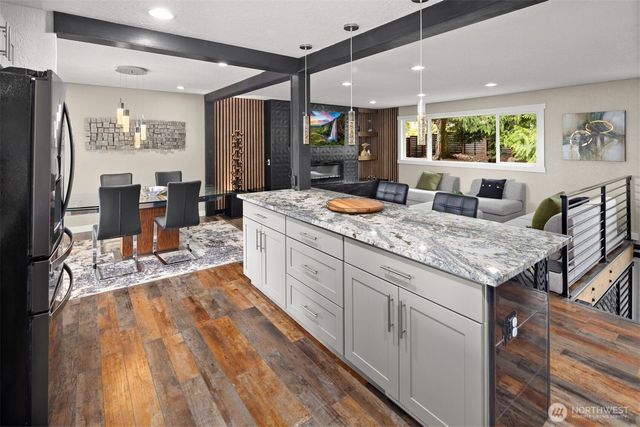 8807 Shadow Wood Drive, Everett, WA 98208