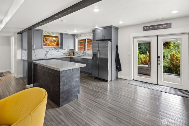 8807 Shadow Wood Drive, Everett, WA 98208