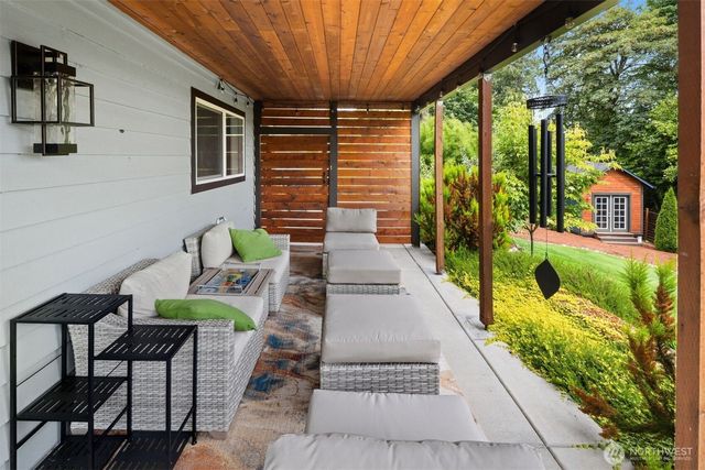 8807 Shadow Wood Drive, Everett, WA 98208