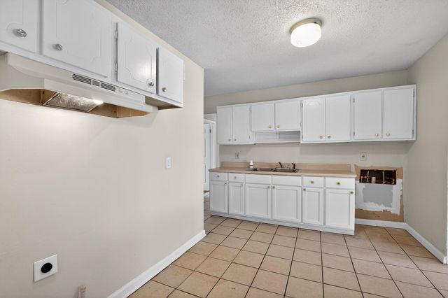 3535 HALLBROOK ST, Memphis, TN 38127