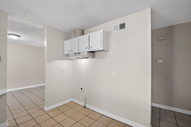 3535 HALLBROOK ST, Memphis, TN 38127