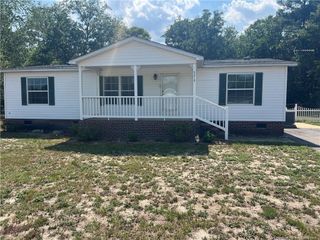 5212 Perry Oliver Drive, Hope Mills, NC 28348
