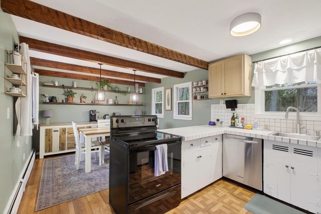 14 Francis Wyman Rd, Burlington, MA 01803
