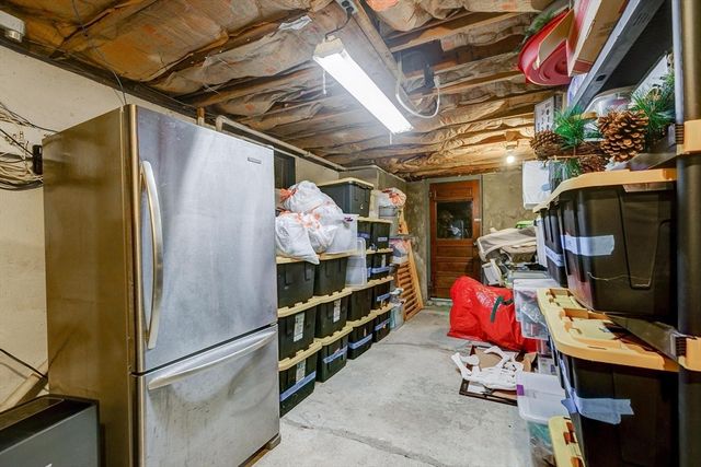 14 Francis Wyman Rd, Burlington, MA 01803