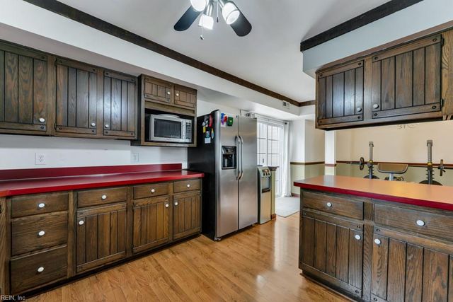 14 Quinn ST, Hampton, VA 23669