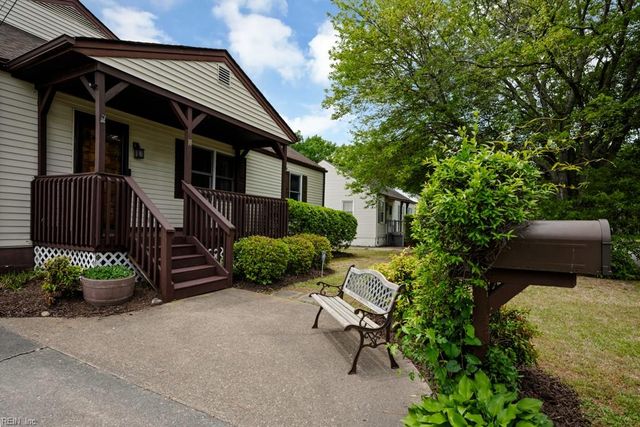14 Quinn ST, Hampton, VA 23669