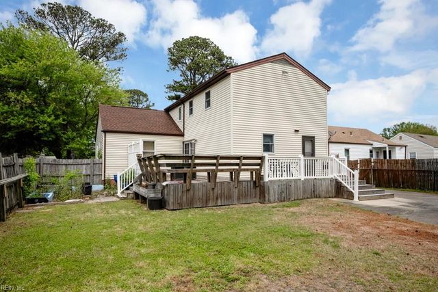 14 Quinn ST, Hampton, VA 23669