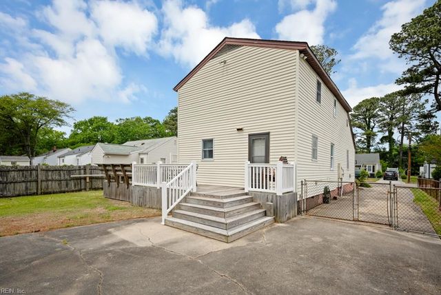 14 Quinn ST, Hampton, VA 23669