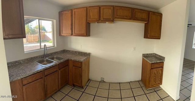 2830 N 55TH Avenue, Phoenix, AZ 85035