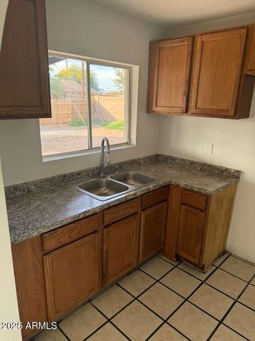 2830 N 55TH Avenue, Phoenix, AZ 85035