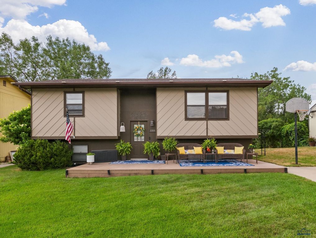 3309 HALL, Rapid City, SD 57702