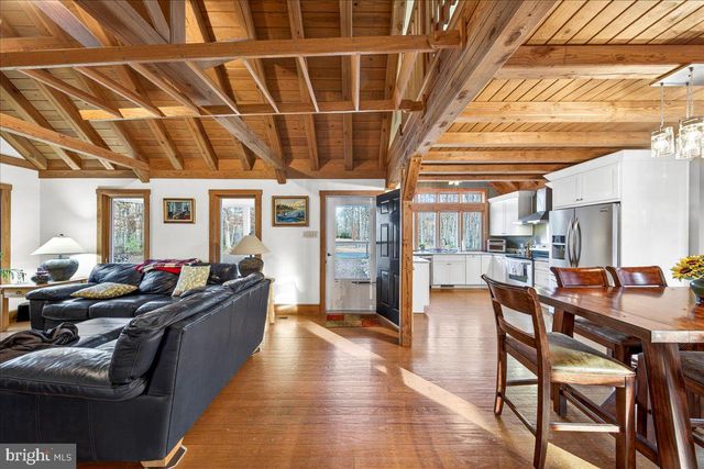 980 WALTONS STORE RD, Louisa, VA 23093