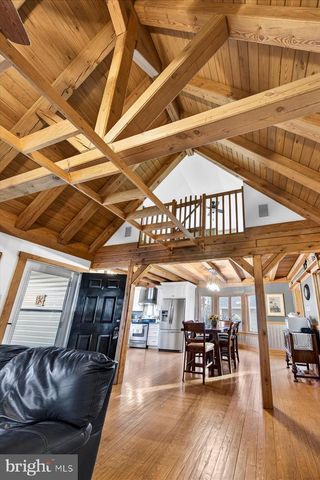 980 WALTONS STORE RD, Louisa, VA 23093