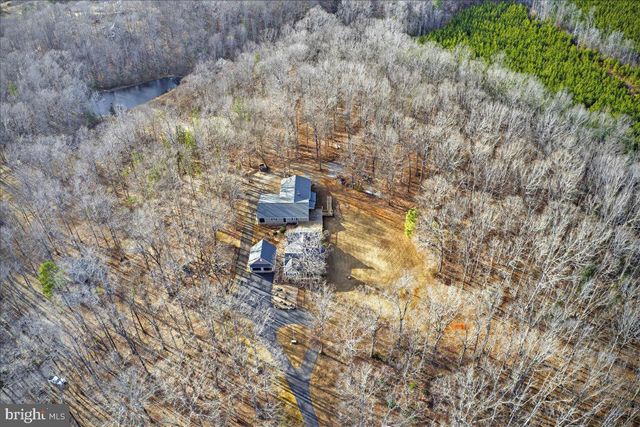 980 WALTONS STORE RD, Louisa, VA 23093