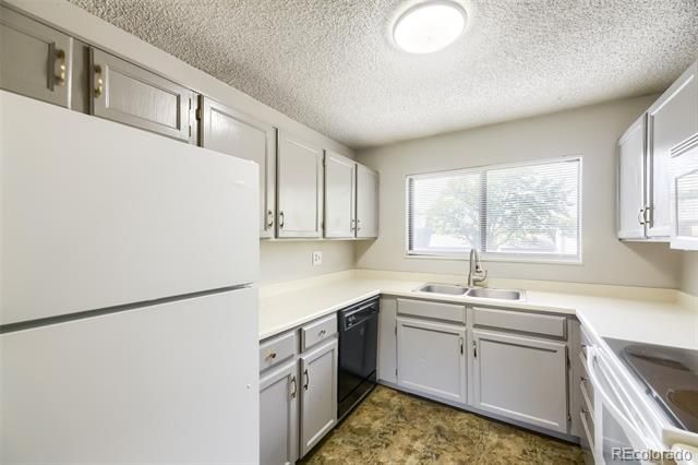 3606 S Depew Street 201, Denver, CO 80235