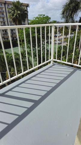 4550 NW 9th St 505E, Miami, FL 33126